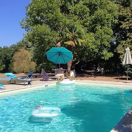 Bed & Breakfast Domaine Les Garrigues 3*