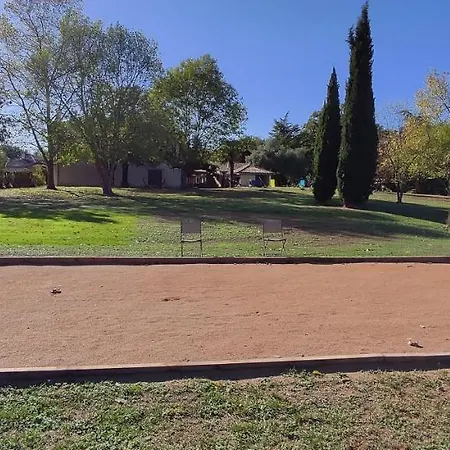 Domaine Les Garrigues Bed & Breakfast