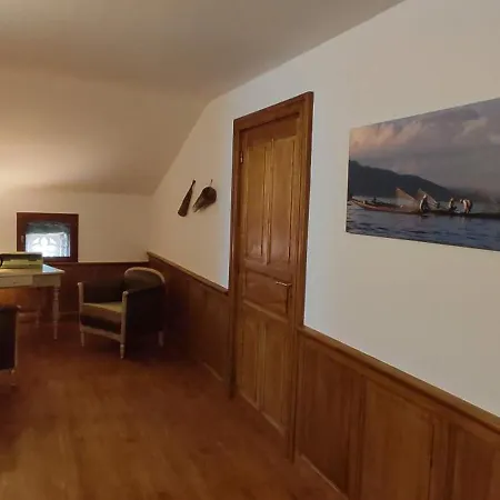 住宿加早餐酒店 Domaine Les Garrigues Puygaillard-de-Quercy