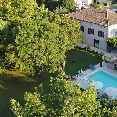 Domaine Les Garrigues 3* Puygaillard-de-Quercy